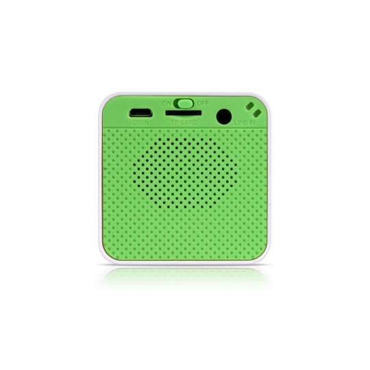 브리츠 BR-3030 글로리는 거의 정사각형에 가까운 큐브 타입의 포터블 스피커이다. 그린 컬러로 포인트를 더해 기존 스피커와는 다른 독특하면서도 감각적인 분위기를 연출한다. 브리츠 제공